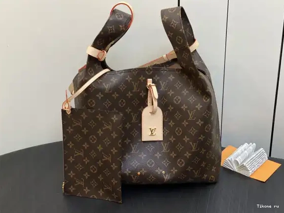 Cheap LOUIS VUITTON Atlantis GM 0630